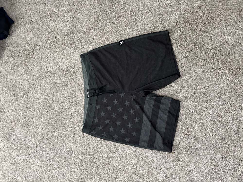Hurley Men's Phantom Patriot 20" Board Shorts Black Size 36